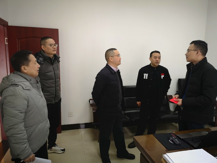 走訪慰問暖人心，噓寒問暖傳真情